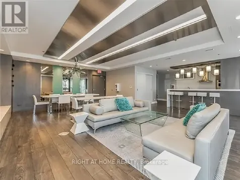 118 Holmwood Avenue Ottawa ON K1S 5J5