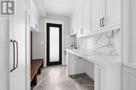 432 Ashbee Court Ottawa ON K4M 0A8