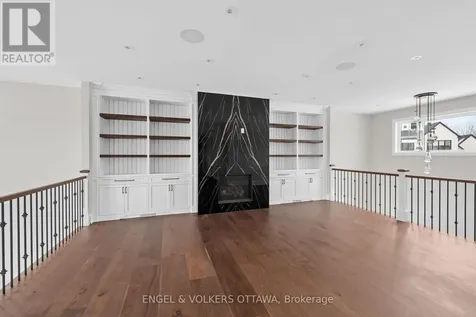 432 Ashbee Court Ottawa ON K4M 0A8