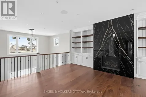 432 Ashbee Court Ottawa ON K4M 0A8