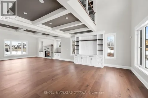 432 Ashbee Court Ottawa ON K4M 0A8