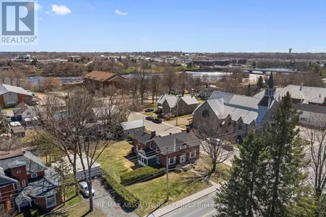 277 John Street North Arnprior ON K7S 2P5