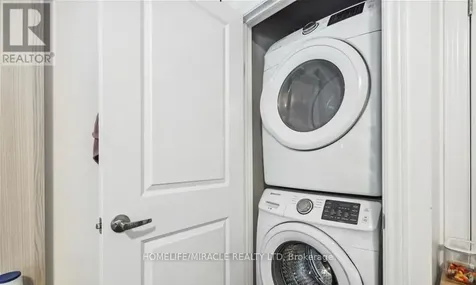 262 Patricia Avenue Kitchener ON N2M 1J9