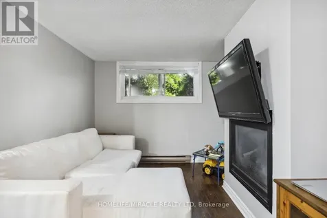 262 Patricia Avenue Kitchener ON N2M 1J9