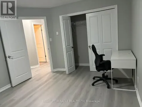262 Patricia Avenue Kitchener ON N2M 1J9