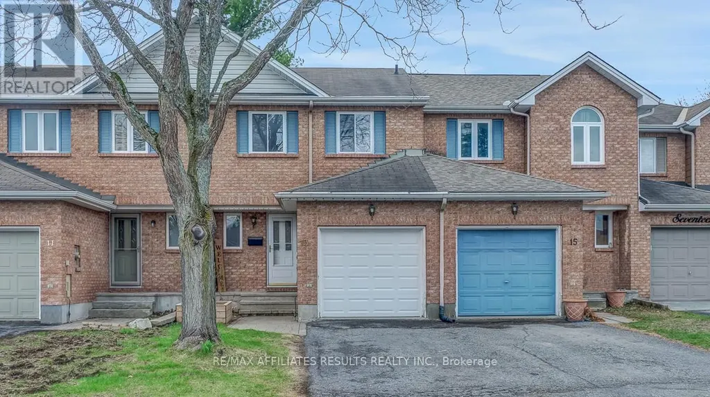 13 Springcreek Crescent Ottawa ON K2M 2K7