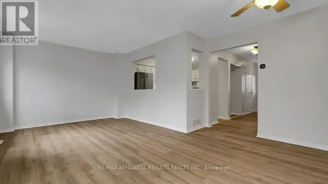 13 Springcreek Crescent Ottawa ON K2M 2K7