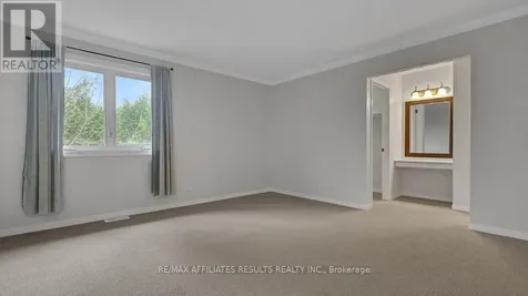 13 Springcreek Crescent Ottawa ON K2M 2K7