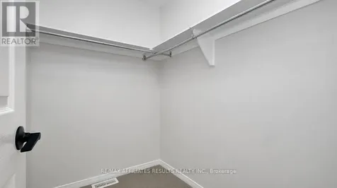 13 Springcreek Crescent Ottawa ON K2M 2K7