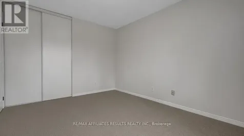 13 Springcreek Crescent Ottawa ON K2M 2K7