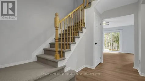 13 Springcreek Crescent Ottawa ON K2M 2K7