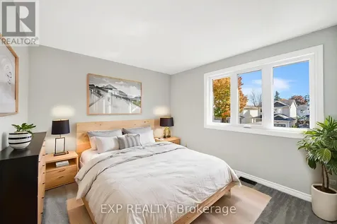 32 Peacock Crescent Ottawa ON K2J 3P6