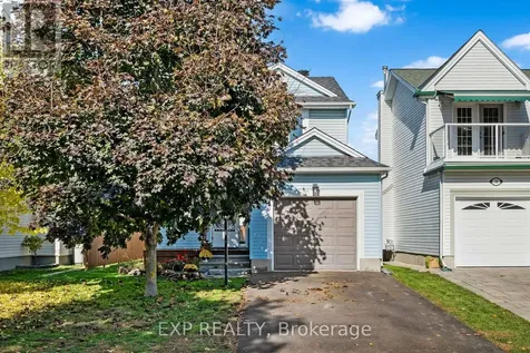 32 Peacock Crescent Ottawa ON K2J 3P6