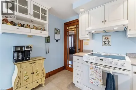 70 Riverside Drive Welland ON L3C 5E2