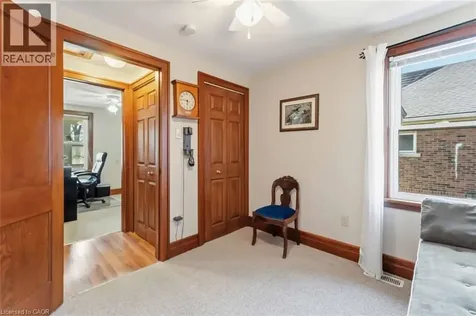 70 Riverside Drive Welland ON L3C 5E2