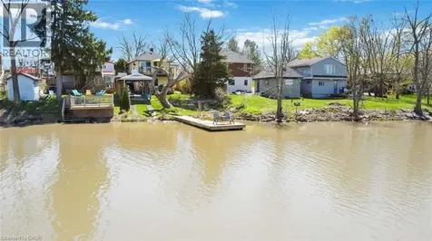 70 Riverside Drive Welland ON L3C 5E2