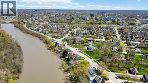 70 Riverside Drive Welland ON L3C 5E2