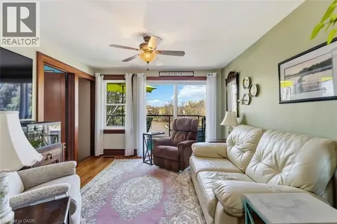 70 Riverside Drive Welland ON L3C 5E2