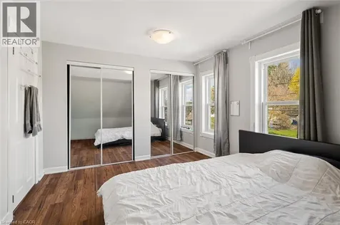 367 Victoria Street South Kitchener ON N2M 3A4