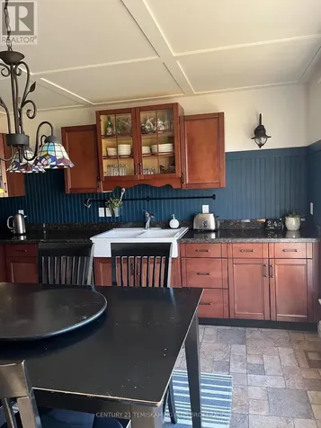 7 Poplar Crescent Temagami ON P0H 2H0