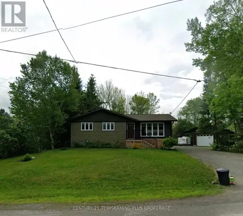 7 Poplar Crescent Temagami ON P0H 2H0
