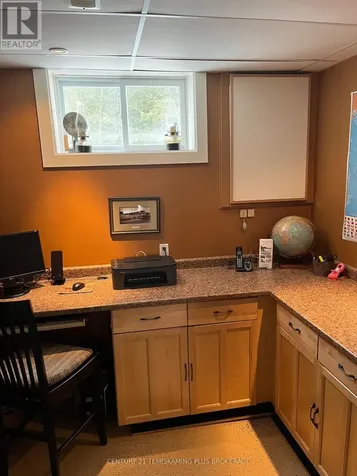 7 Poplar Crescent Temagami ON P0H 2H0