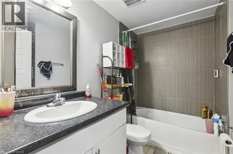 262 Patricia Avenue Kitchener ON N2M 1J9