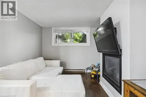 262 Patricia Avenue Kitchener ON N2M 1J9