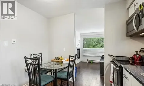 262 Patricia Avenue Kitchener ON N2M 1J9