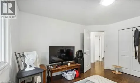 262 Patricia Avenue Kitchener ON N2M 1J9