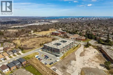 1 Redfern Avenue Hamilton ON L9C 7S8
