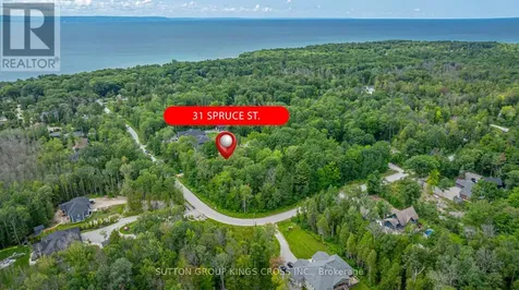 31 Spruce Street Tiny ON L0L 1P1