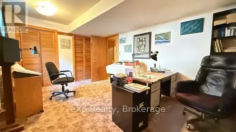 6 Cayley Street North Brockton ON N0G 2V0