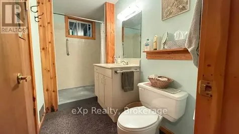 6 Cayley Street North Brockton ON N0G 2V0