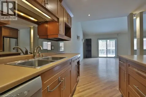 7 Gibson Place St. Catharines ON L2R 0A3