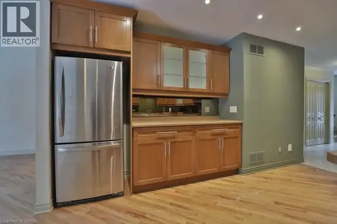 7 Gibson Place St. Catharines ON L2R 0A3