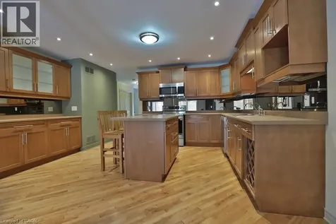 7 Gibson Place St. Catharines ON L2R 0A3