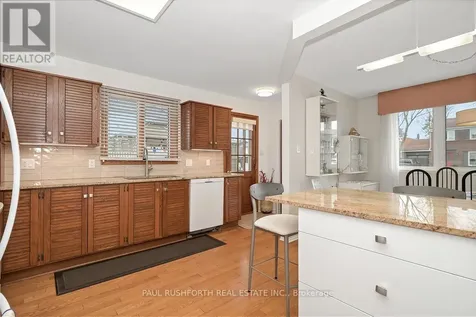2191 Bickerton Avenue Ottawa ON K1J 6Y1
