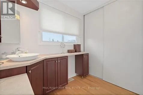2191 Bickerton Avenue Ottawa ON K1J 6Y1