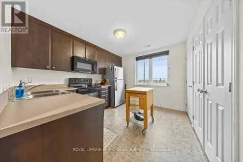 232 Shanly Private Ottawa ON K2J 5X6