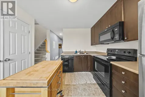 232 Shanly Private Ottawa ON K2J 5X6