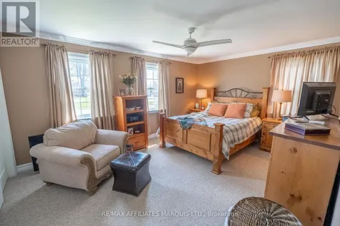 1407 Boyd Street South Cornwall ON K6J 1X2