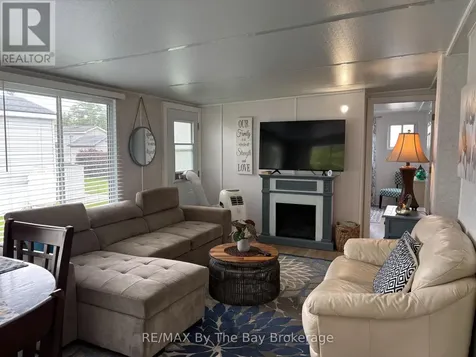108 Madawaska Trail Wasaga Beach ON L9Z 1X7