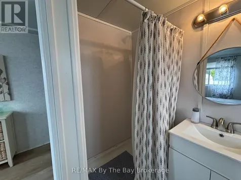 108 Madawaska Trail Wasaga Beach ON L9Z 1X7