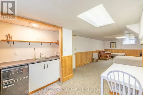 125 Paradise Bay Road Meaford ON N0H 1B0