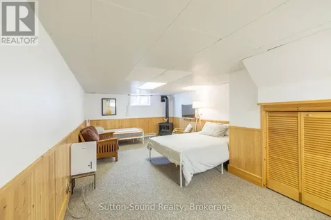 125 Paradise Bay Road Meaford ON N0H 1B0
