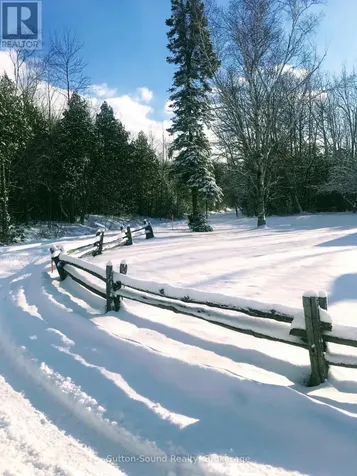 125 Paradise Bay Road Meaford ON N0H 1B0