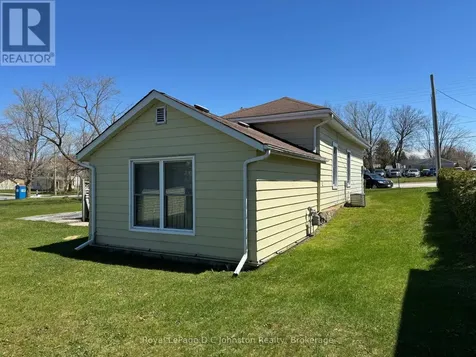 21 Victoria Street South Saugeen Shores ON N0H 2L0
