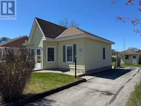 21 Victoria Street South Saugeen Shores ON N0H 2L0