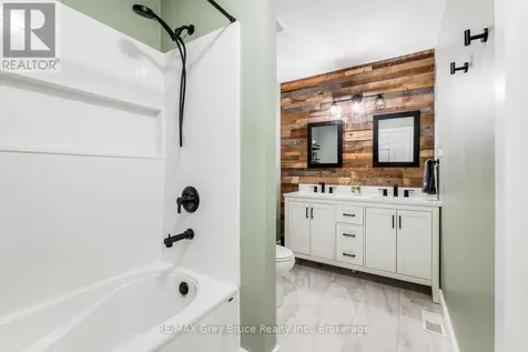 109 Widgeon Cove Road Northern Bruce Peninsula ON N0H 2T0